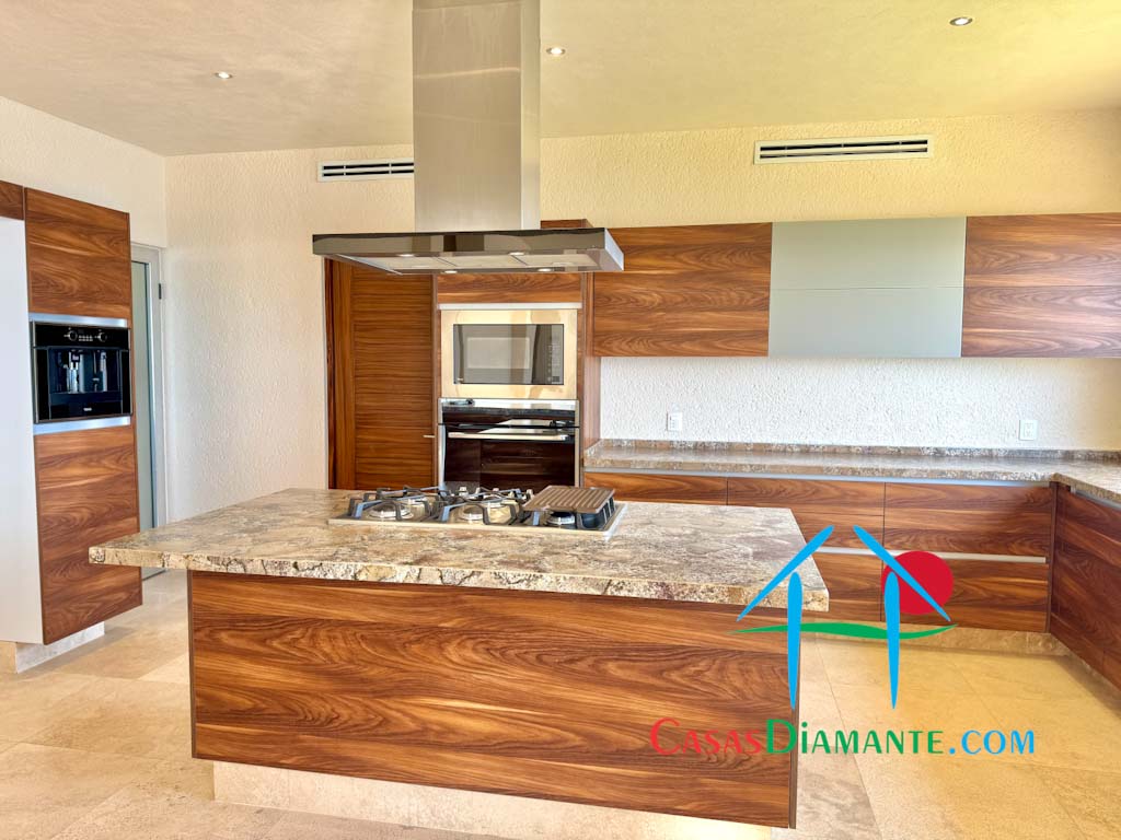 Real Diamante Cima Real Villa 6 - Cocina 1 Real Diamante Cima Real Villa 6 - Cocina 1