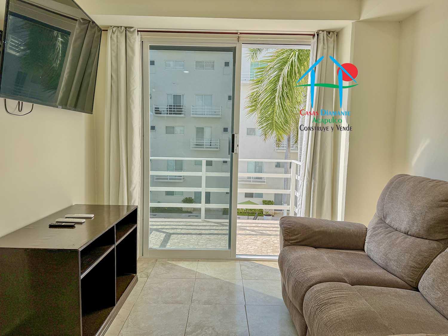 Puerta Diamante 311 - Sala 5