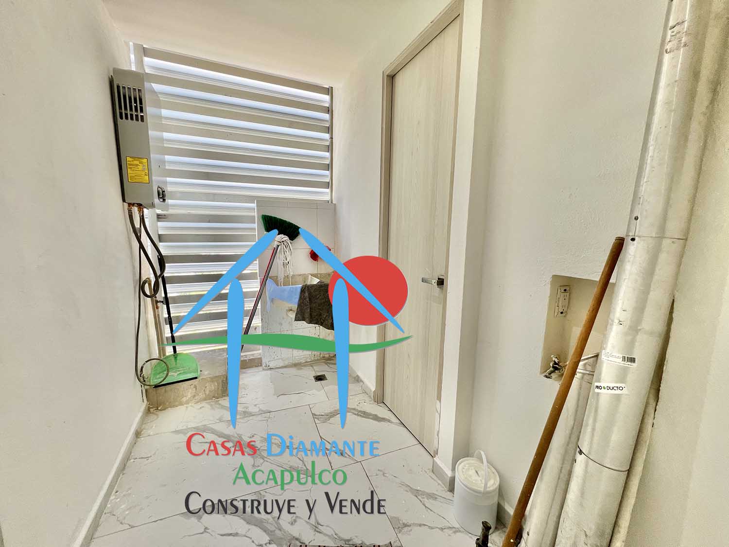 Acqualina Skylife Torre Sur 2501 - Lavandería 1