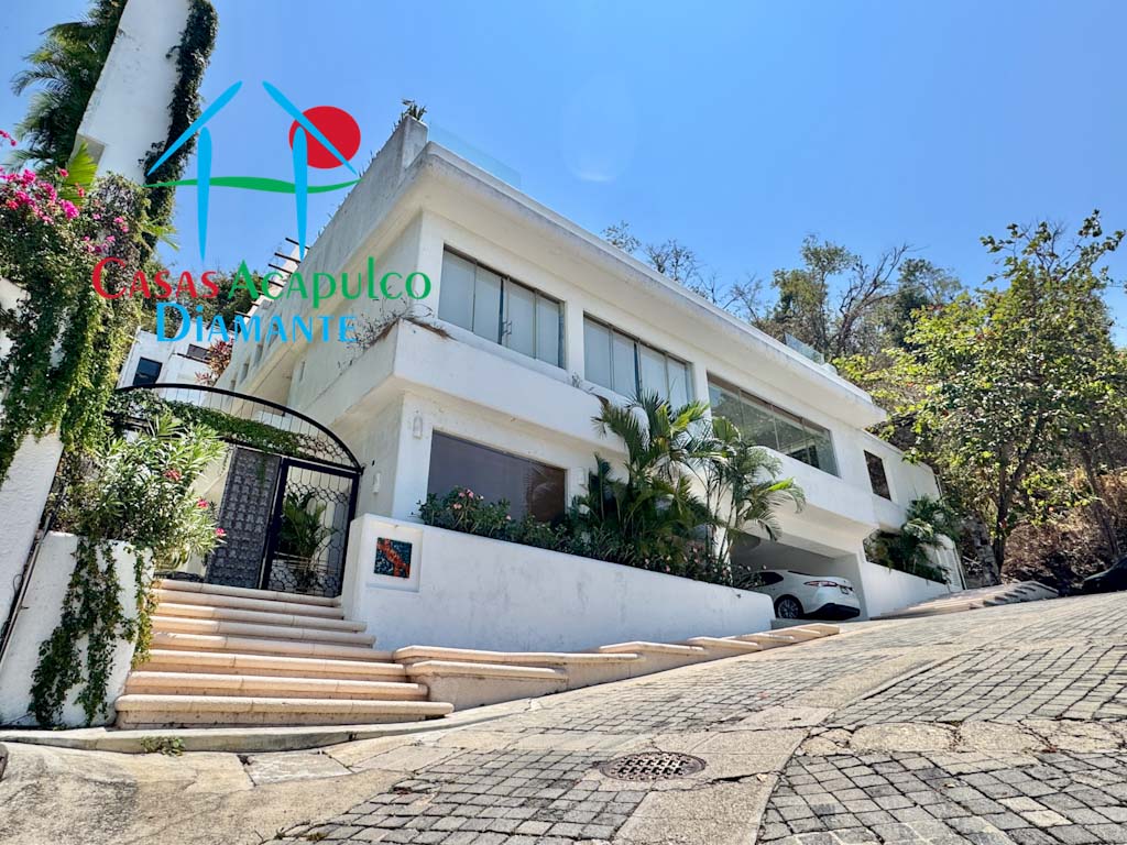 Villa Isabella - Fachada 1