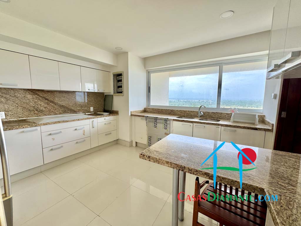 Playamar Tres Cantos T2 802 - Cocina 2