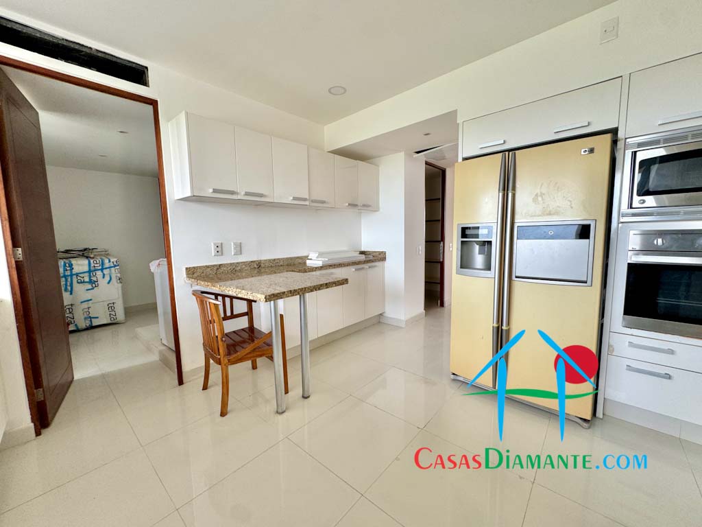 Playamar Tres Cantos T2 802 - Cocina 5