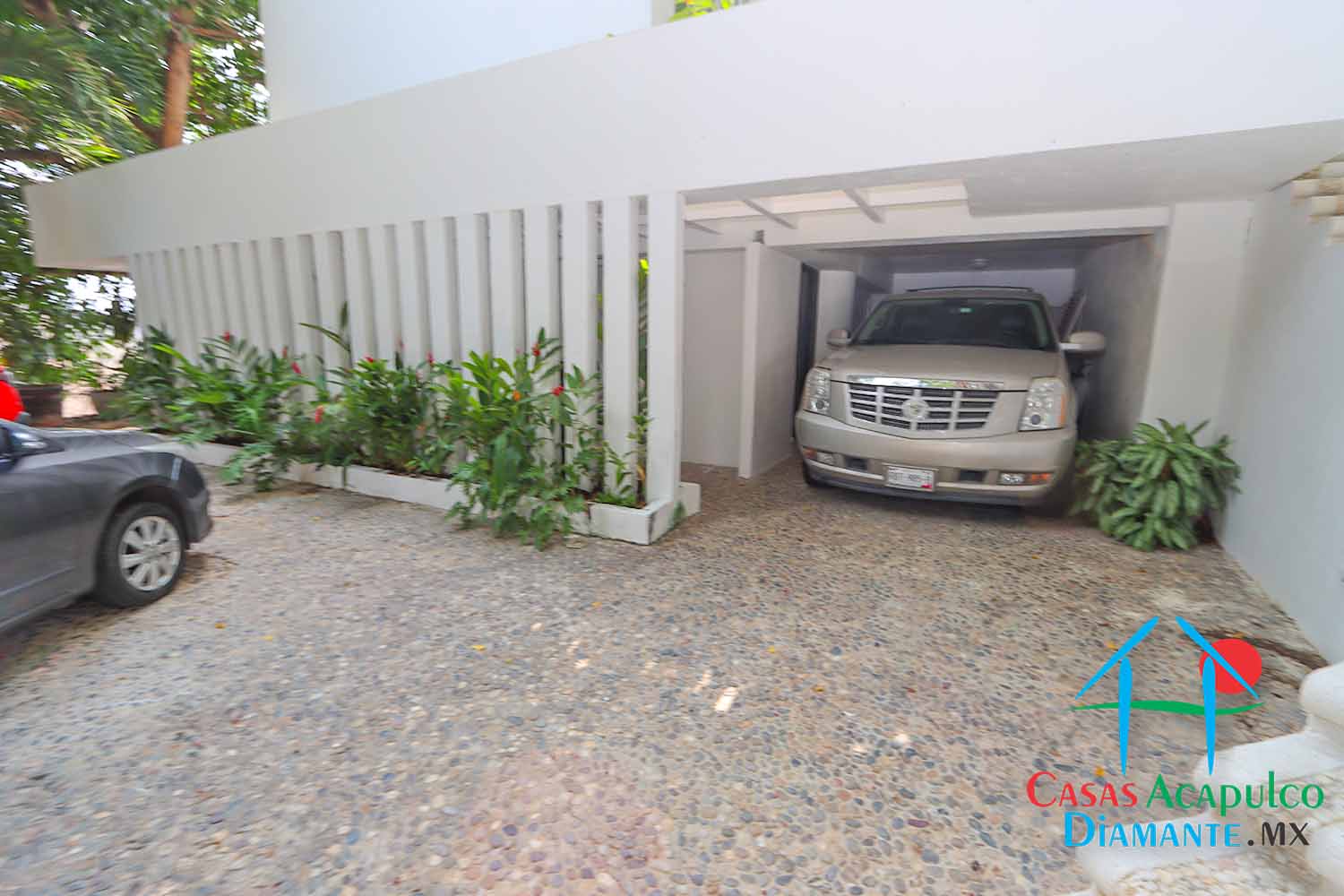 Villa del árbol - Estacionamiento 2