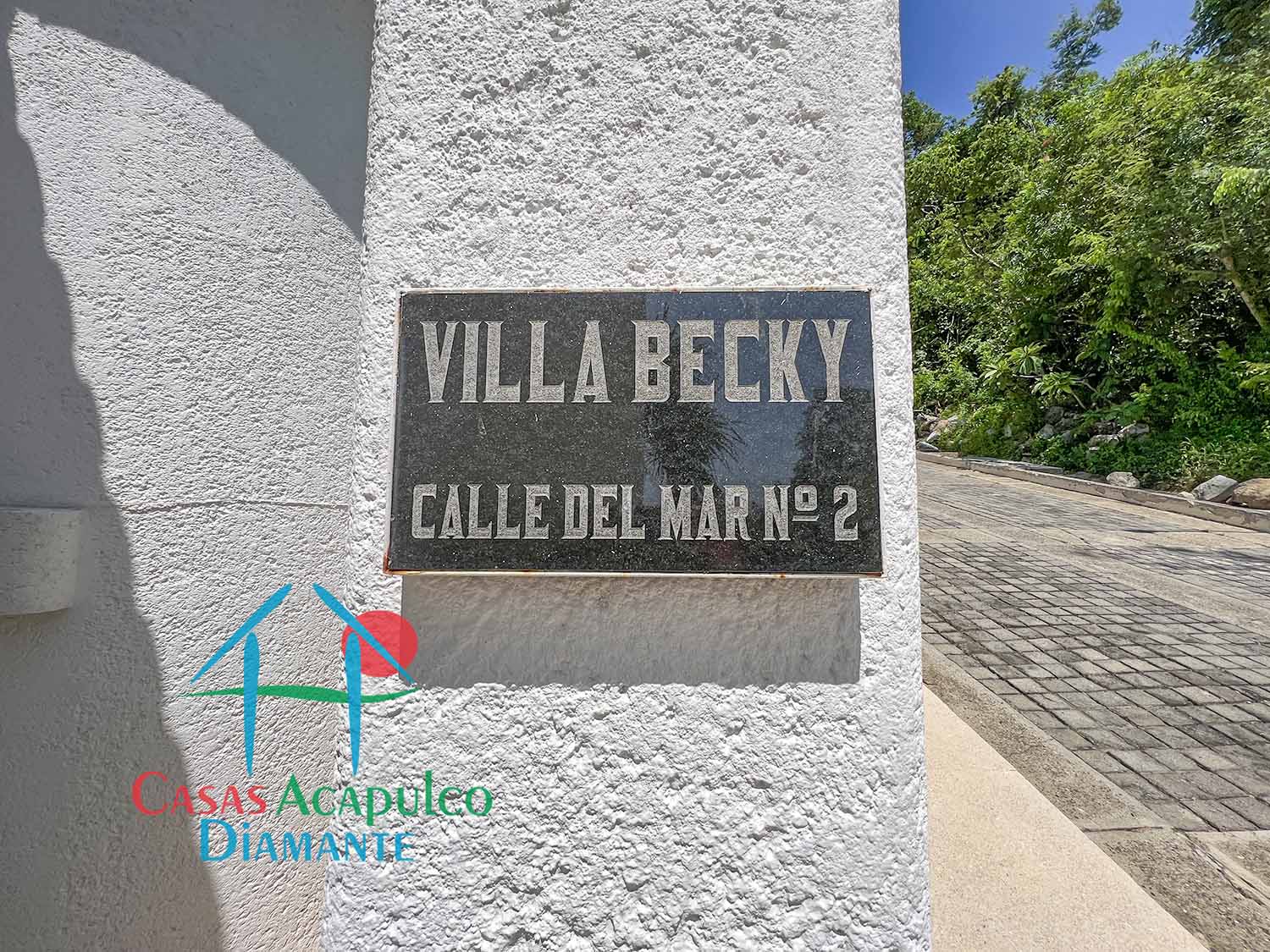 Villa Becky - Fachada 2