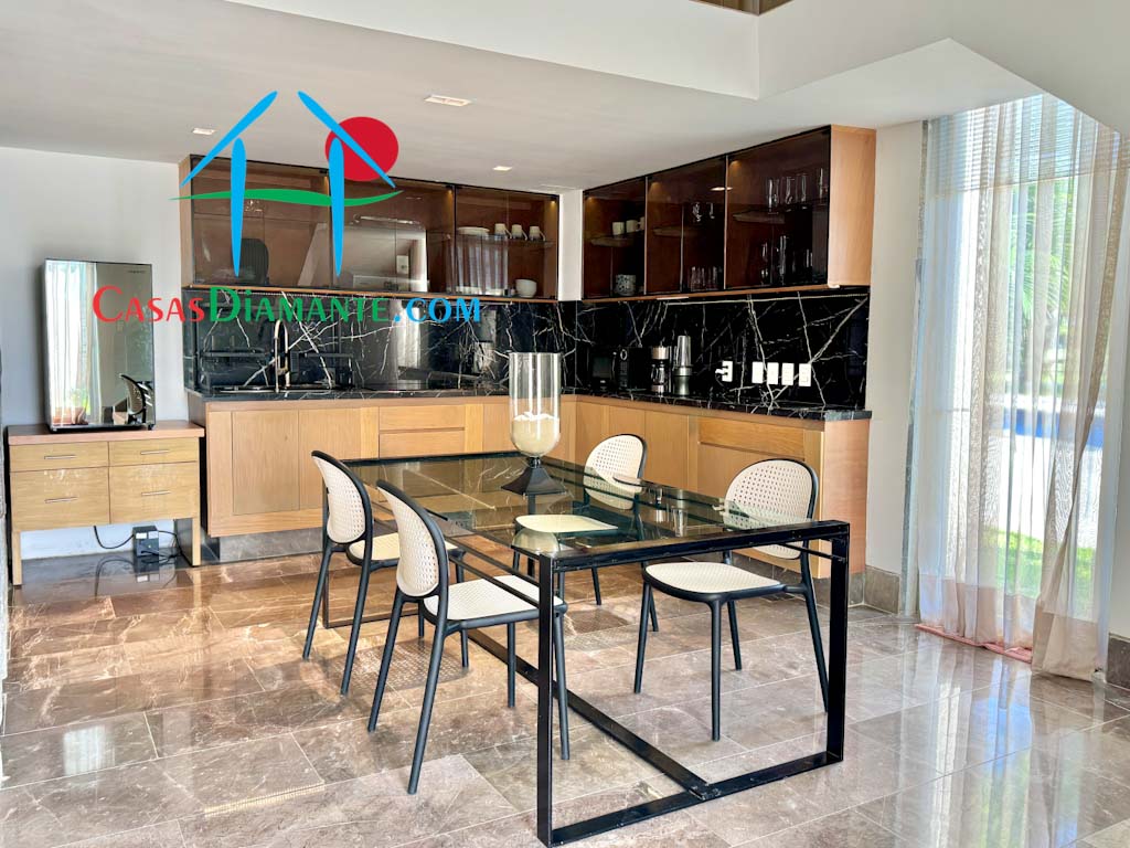Azteca Princess 101 A - Estancia 12 Azteca Princess 101 A - Estancia 12