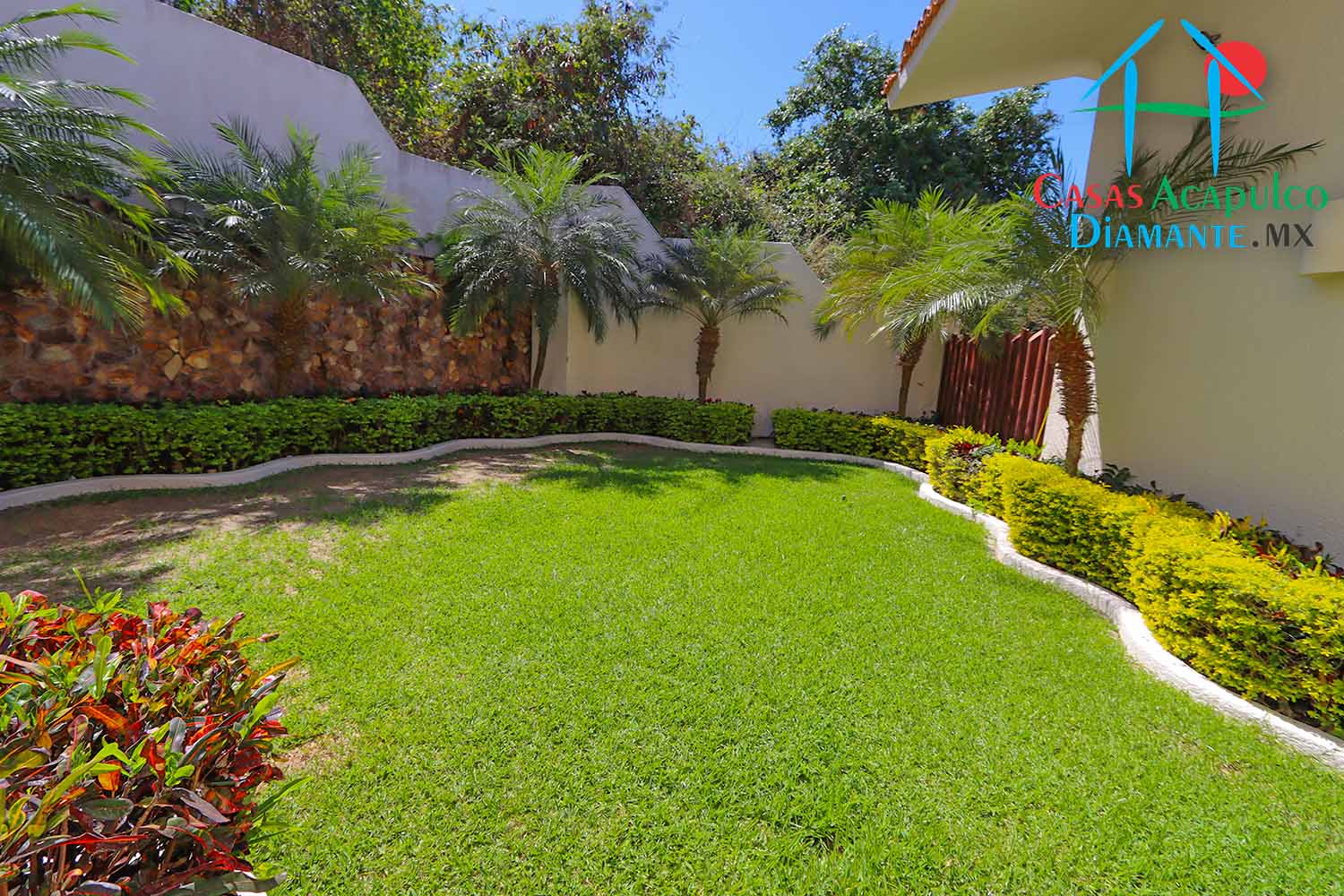 Villa Emiliano - Jardín 1