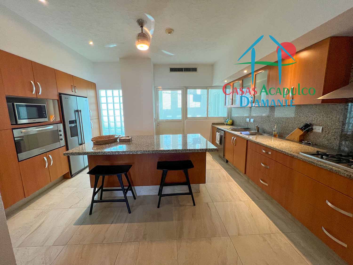 Dos Soles T3 201 - Cocina 1