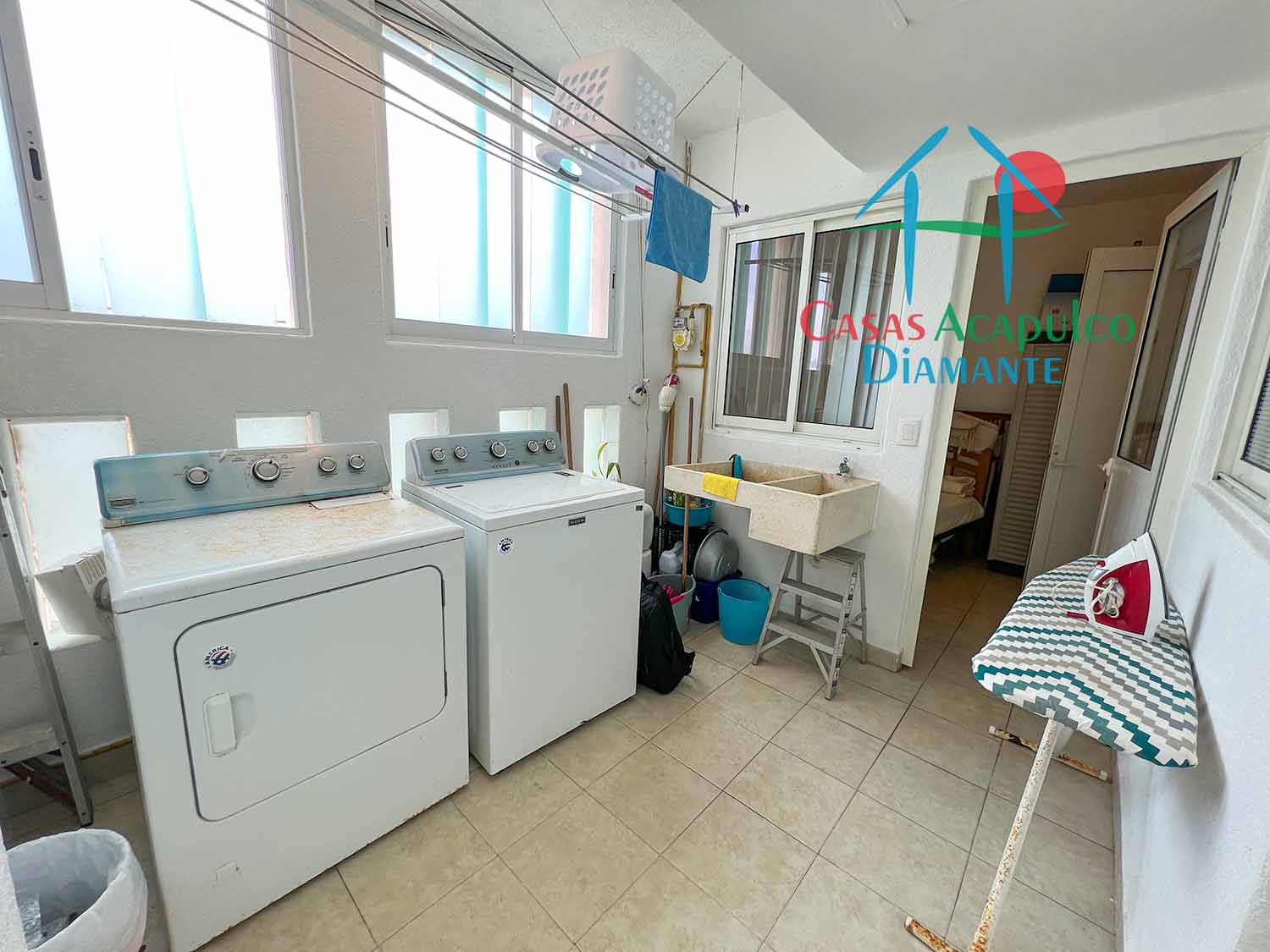 Dos Soles T3 201 - Lavandería 1