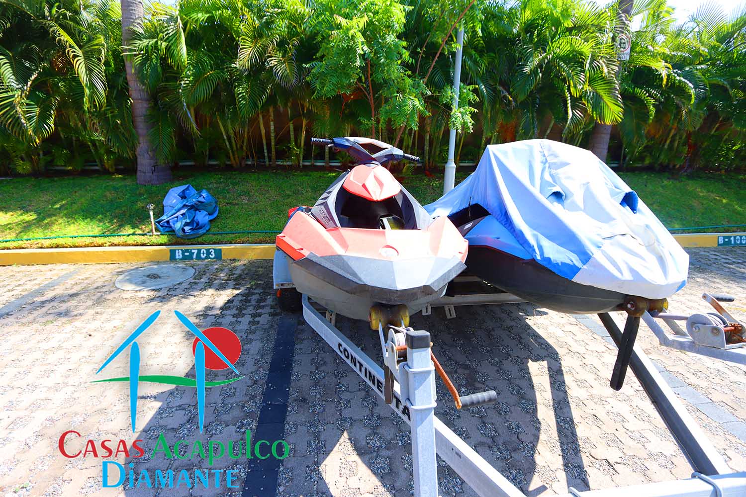 La Isla Bali 803 - Motos 2