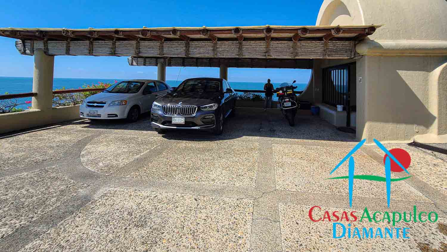 La Ramona - Estacionamiento 1