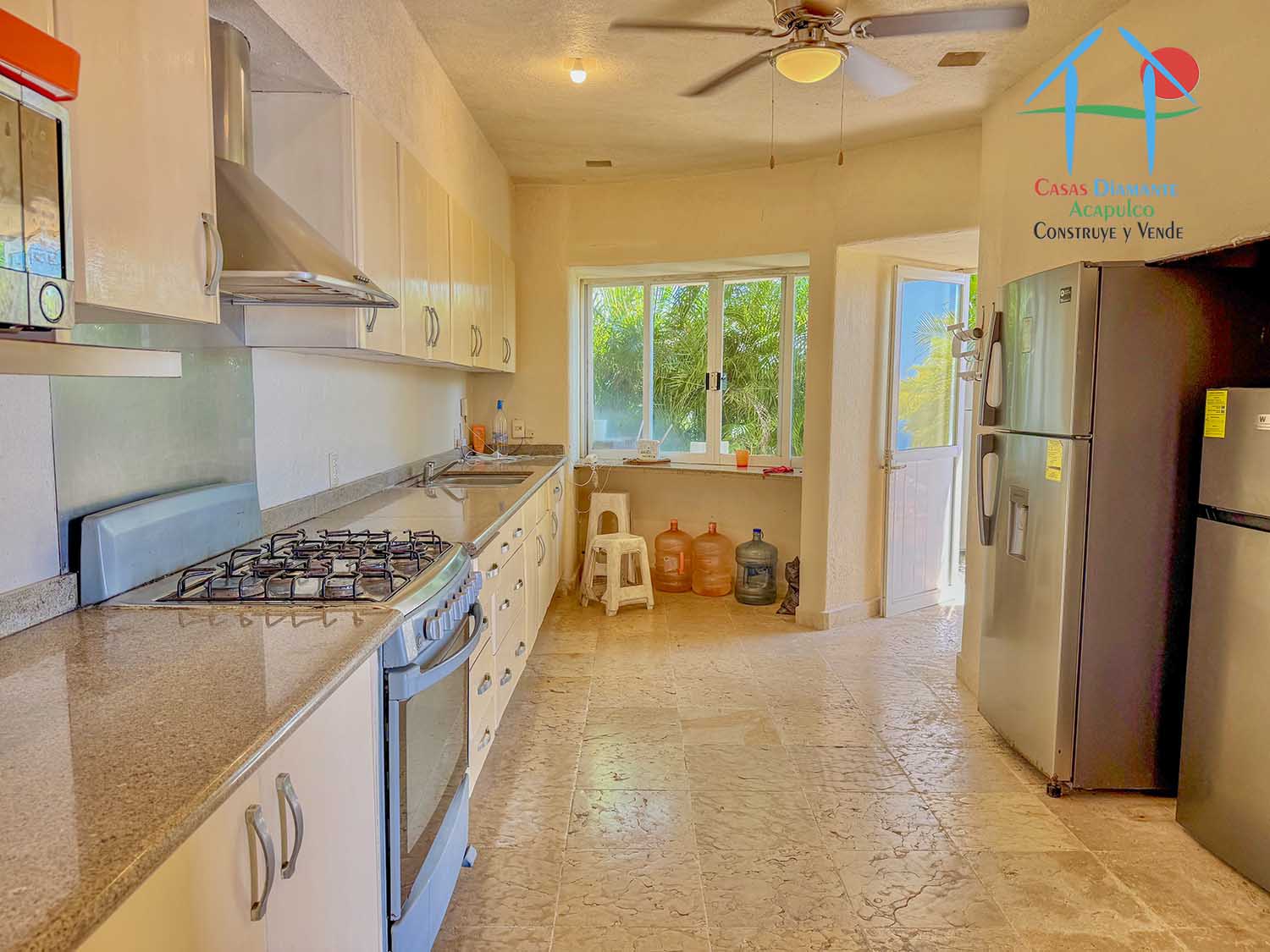 Cascada 8 - Cocina 2