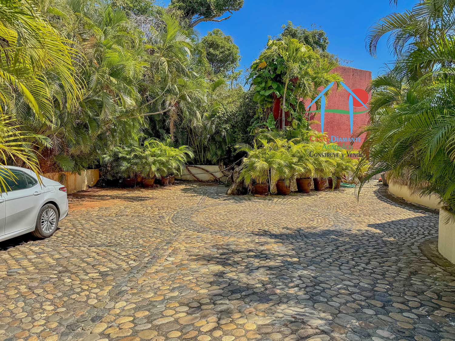 Cascada 8 - Estacionamiento 2