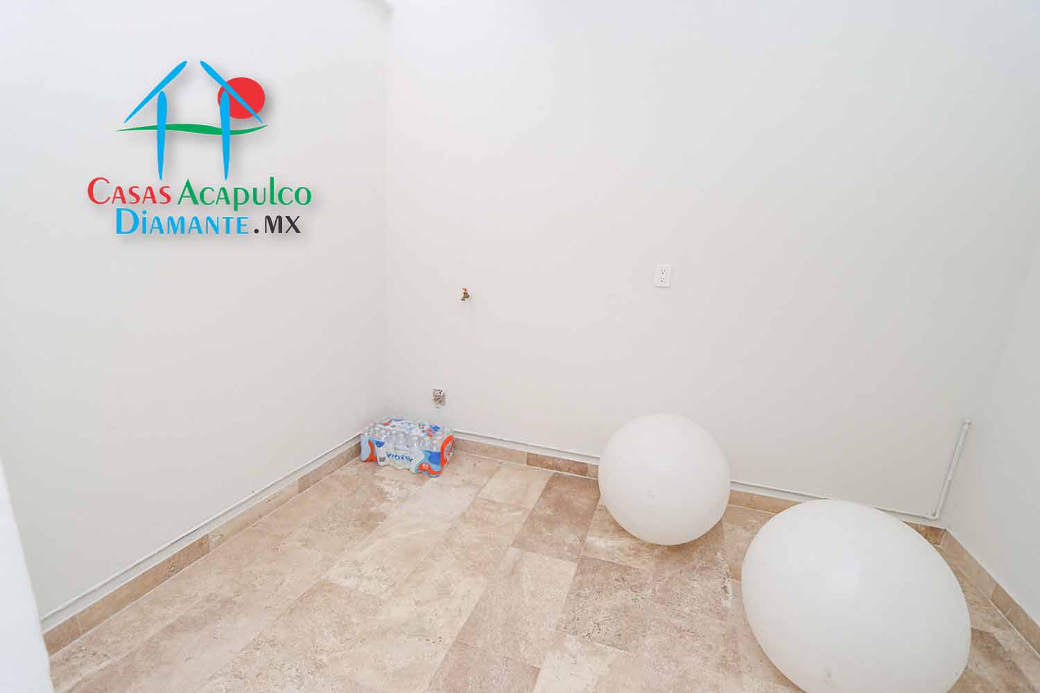 Santorini Private Residence Casa muestra - Lavandería 1