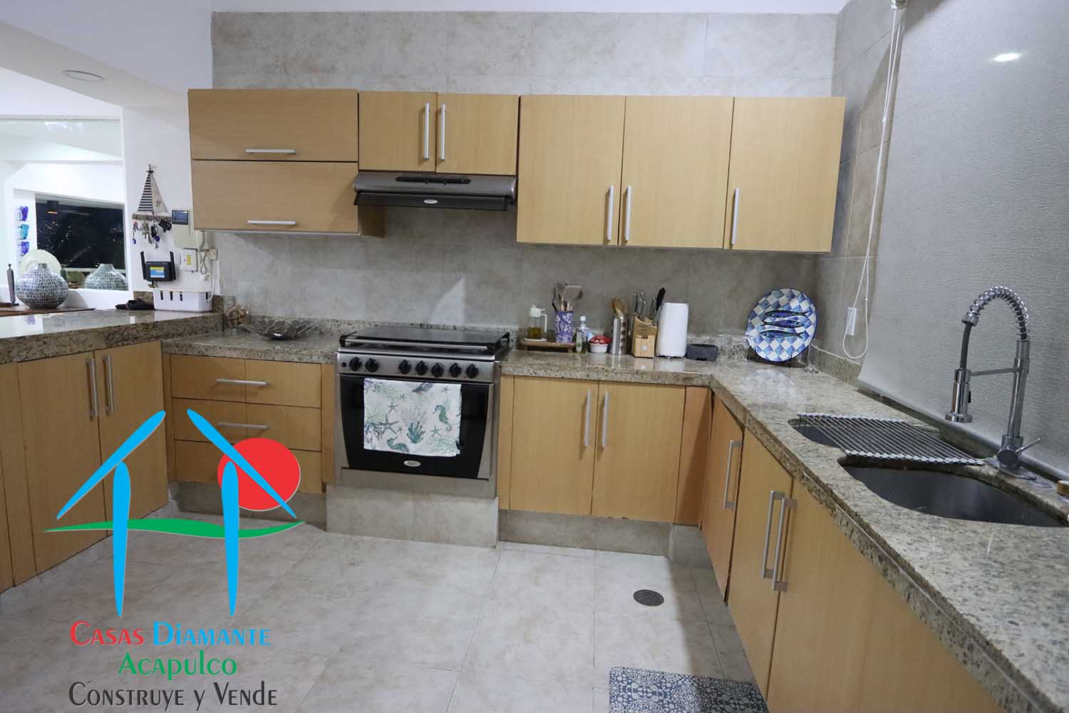 Brisas Carey C 401 - Cocina 2