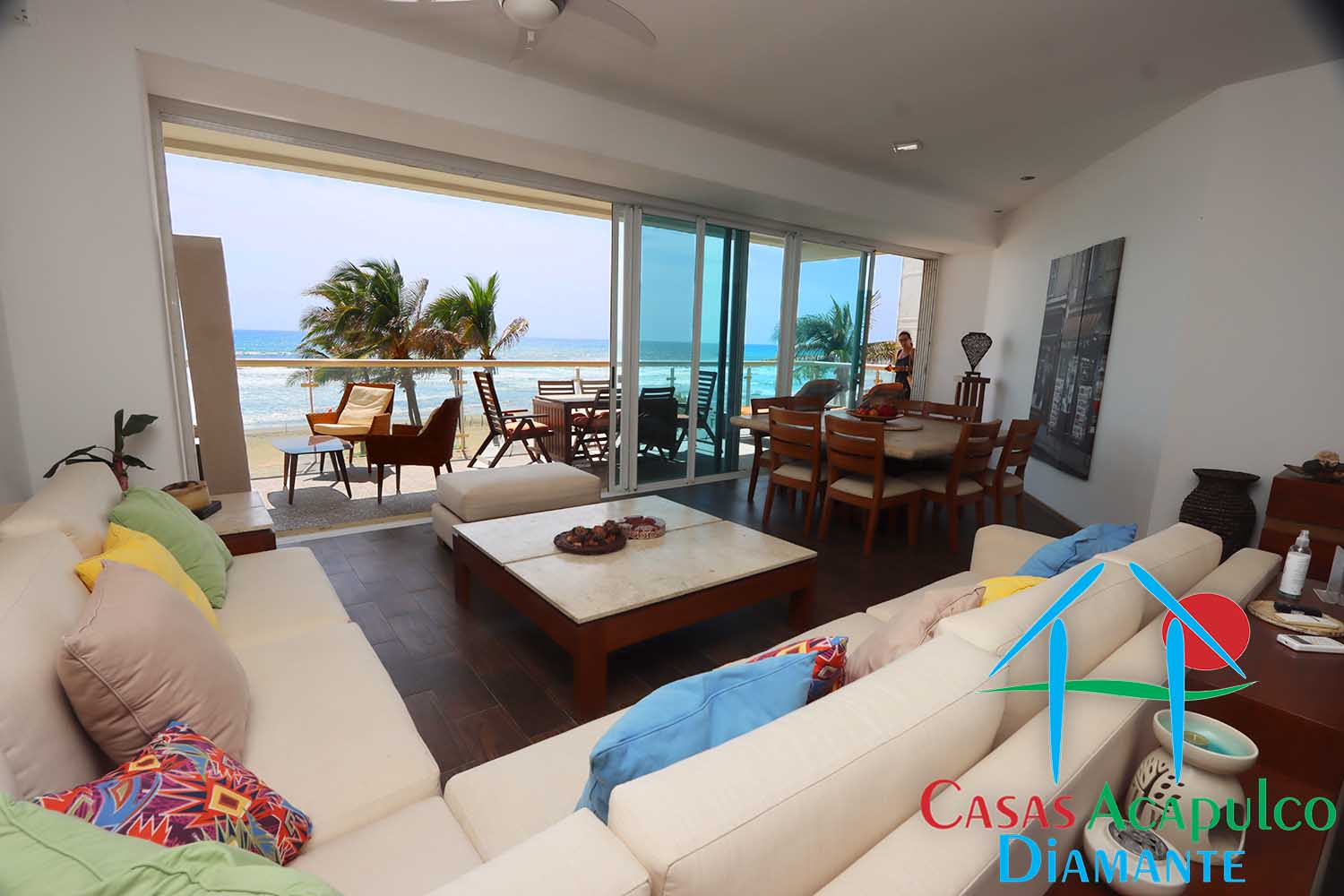 Ocean Front 201 - Estancia 1