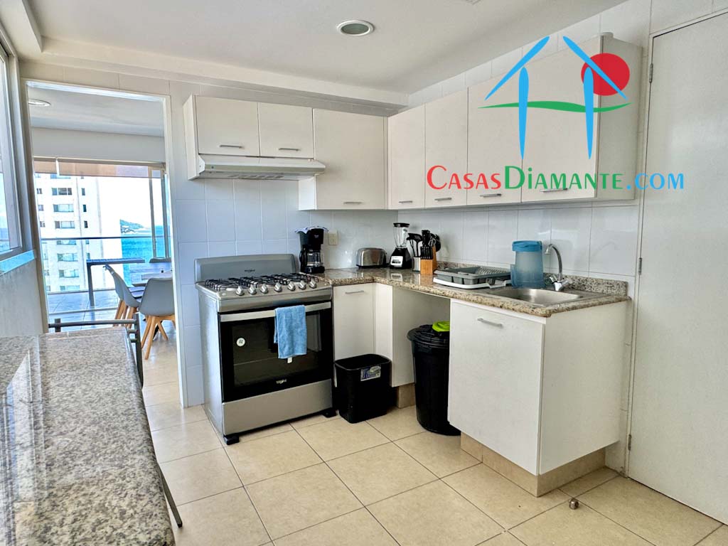 Acqualina Skylife Norte 1702 - Cocina 3