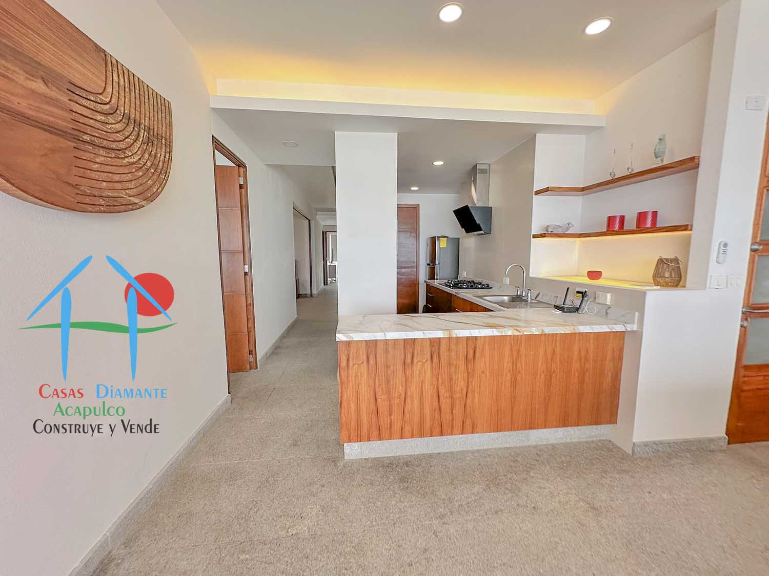 Ocean Front 401 - Cocina 2