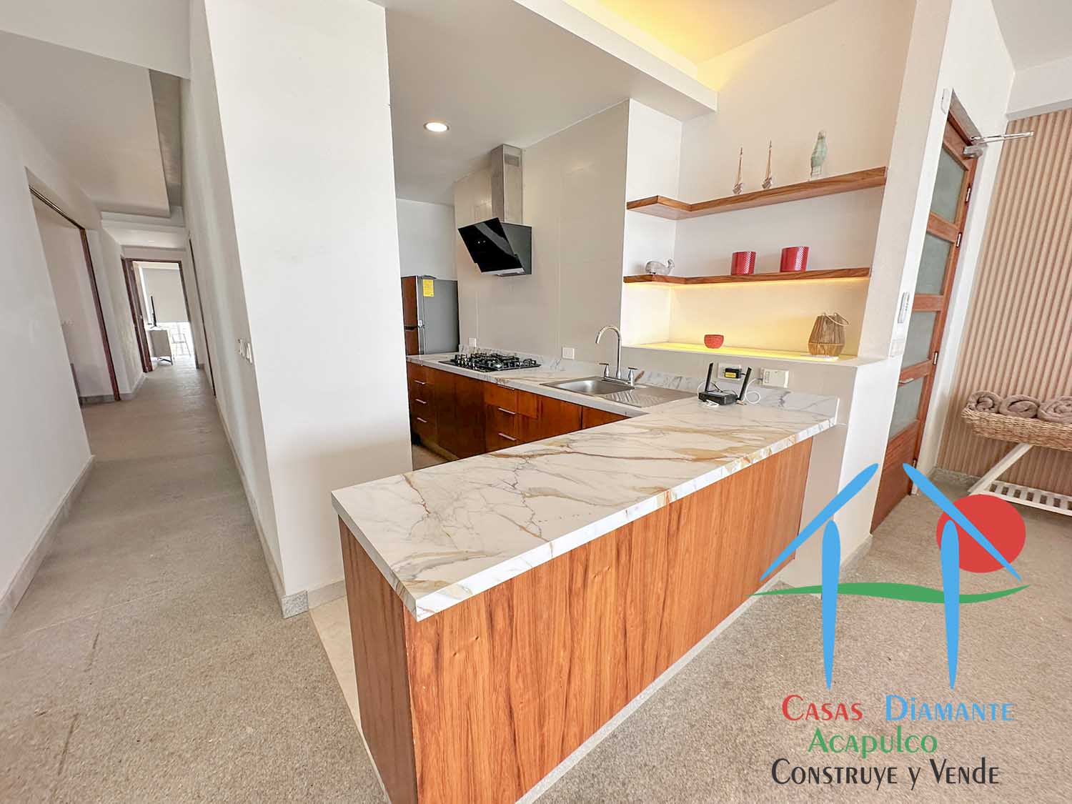 Ocean Front 401 - Cocina 3