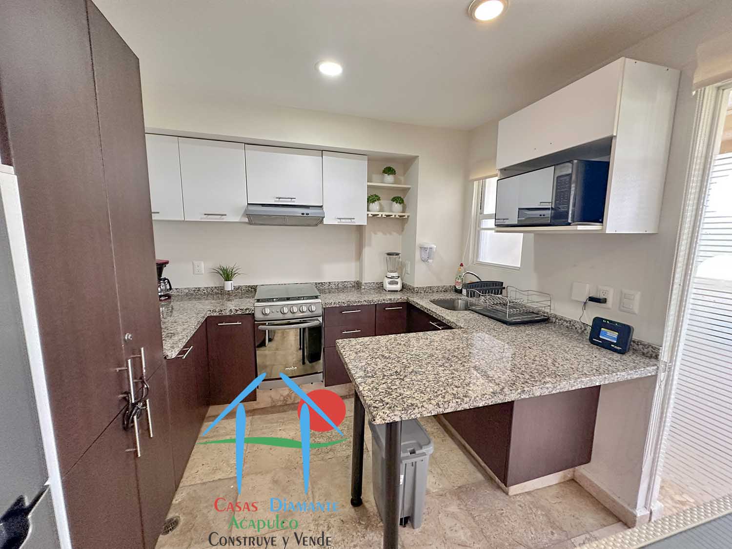 Puerta Diamante T2 309 - Cocina 1