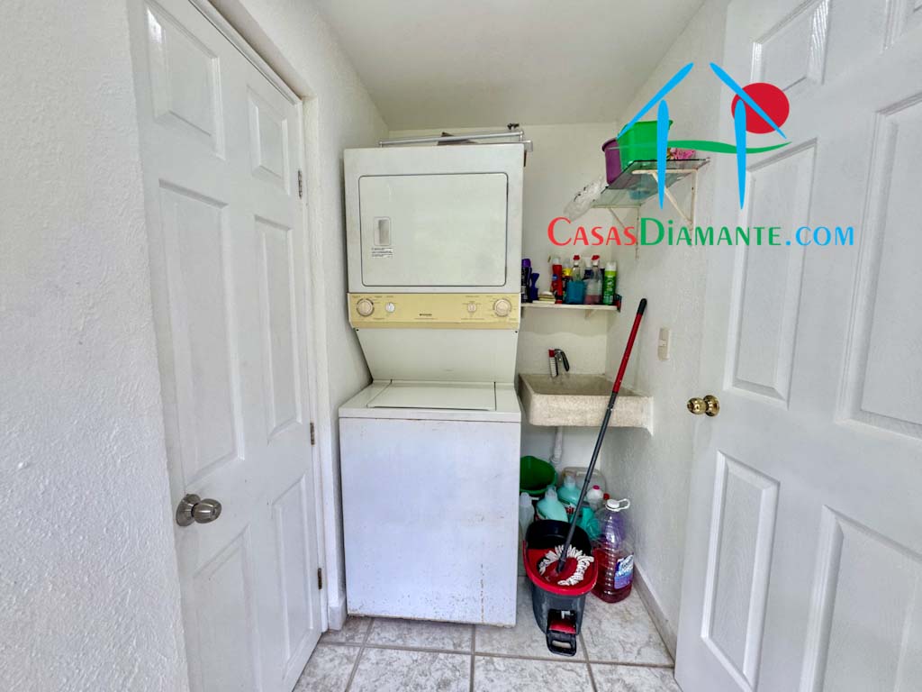 Brisas Diamante T1 108 - Lavandería 1