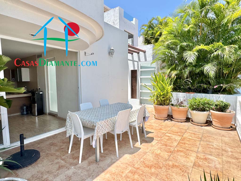 Brisas Diamante Villa 98 - Terraza 18 Brisas Diamante Villa 98 - Terraza 18