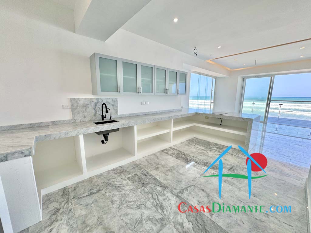 Ocean Front 202 - Cocina 6