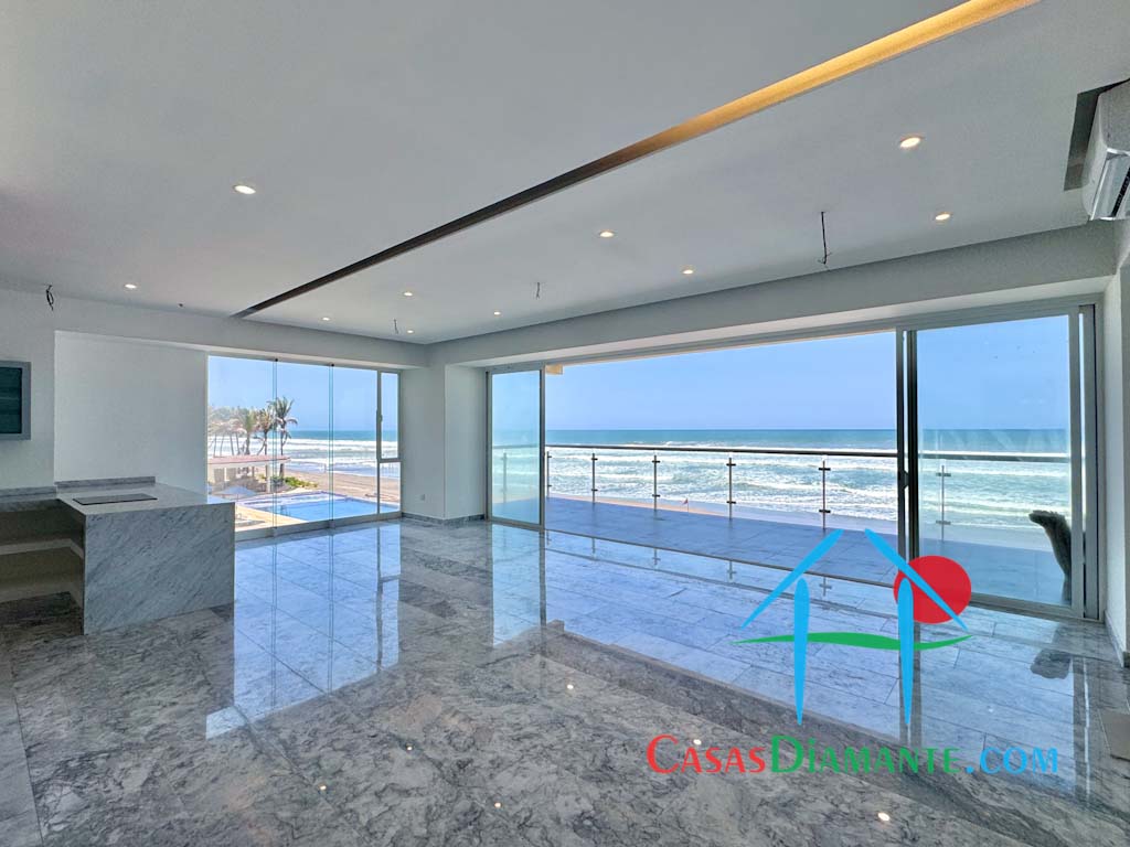 Ocean Front 202 - Estancia 2
