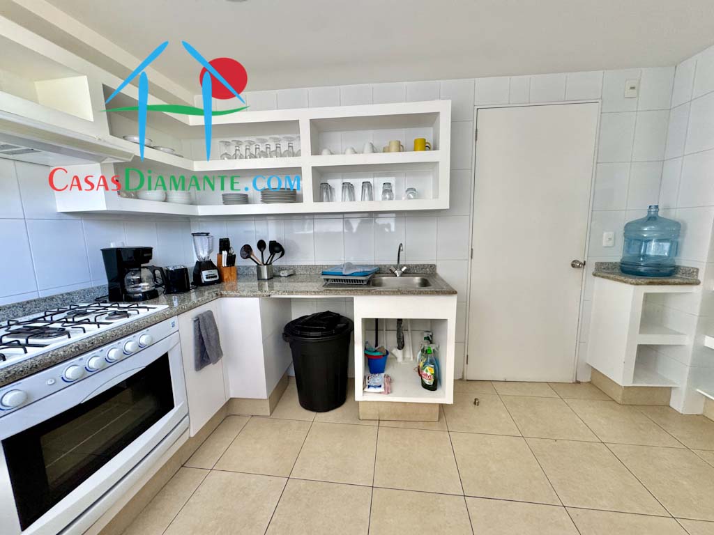 Acqualina Skylife Sur 402 - Cocina 2 Acqualina Skylife Sur 402 - Cocina 2