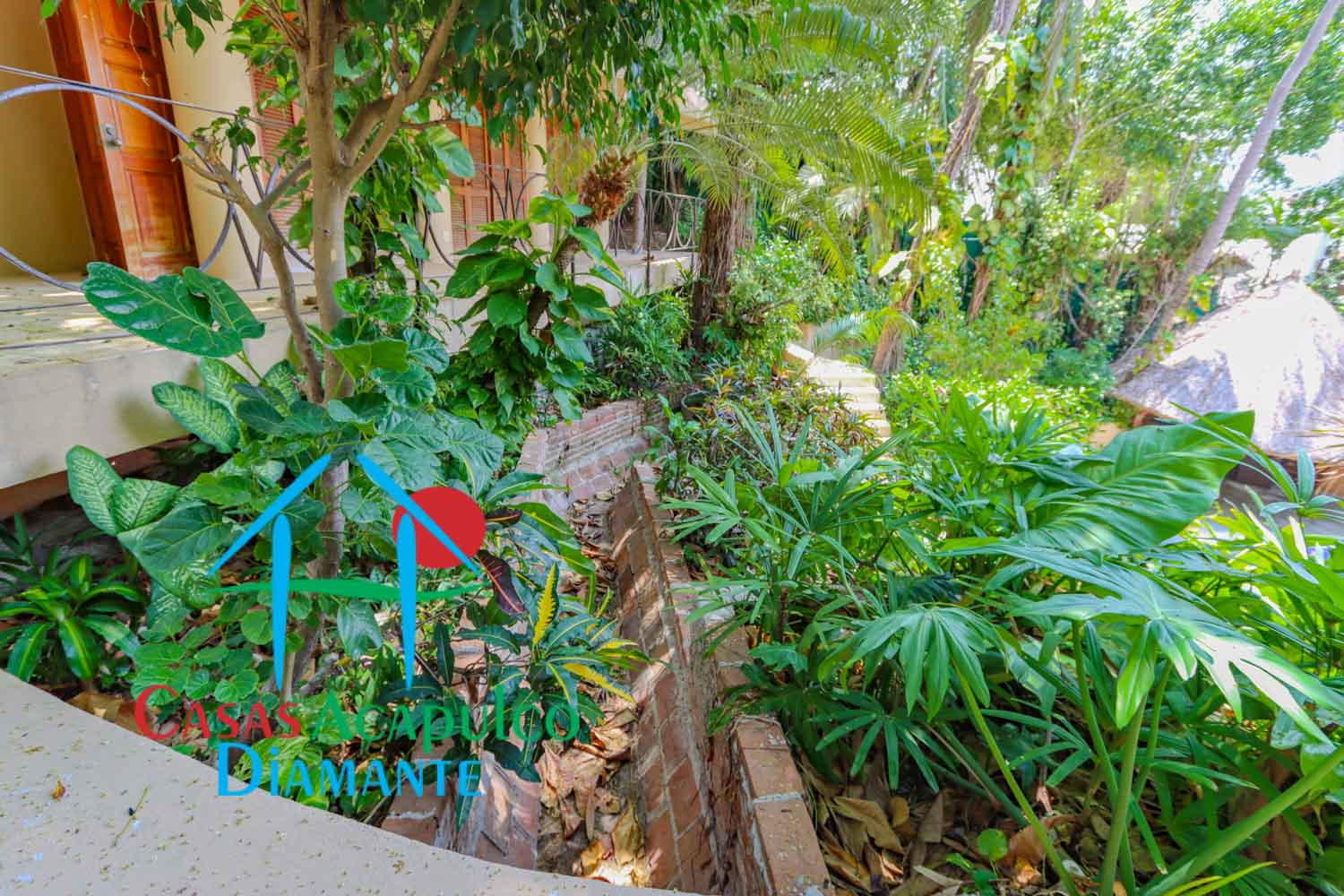 Villa del Río - Jardines 3