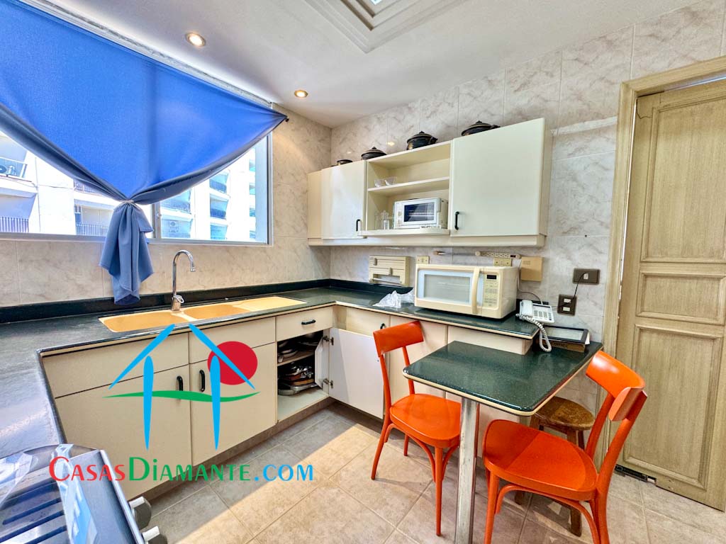 La Perla PH 1702 - Cocina 3