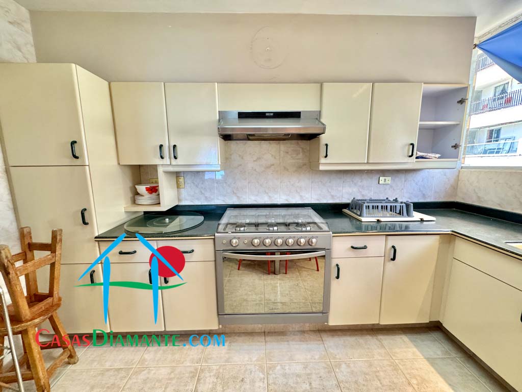 La Perla PH 1702 - Cocina 6