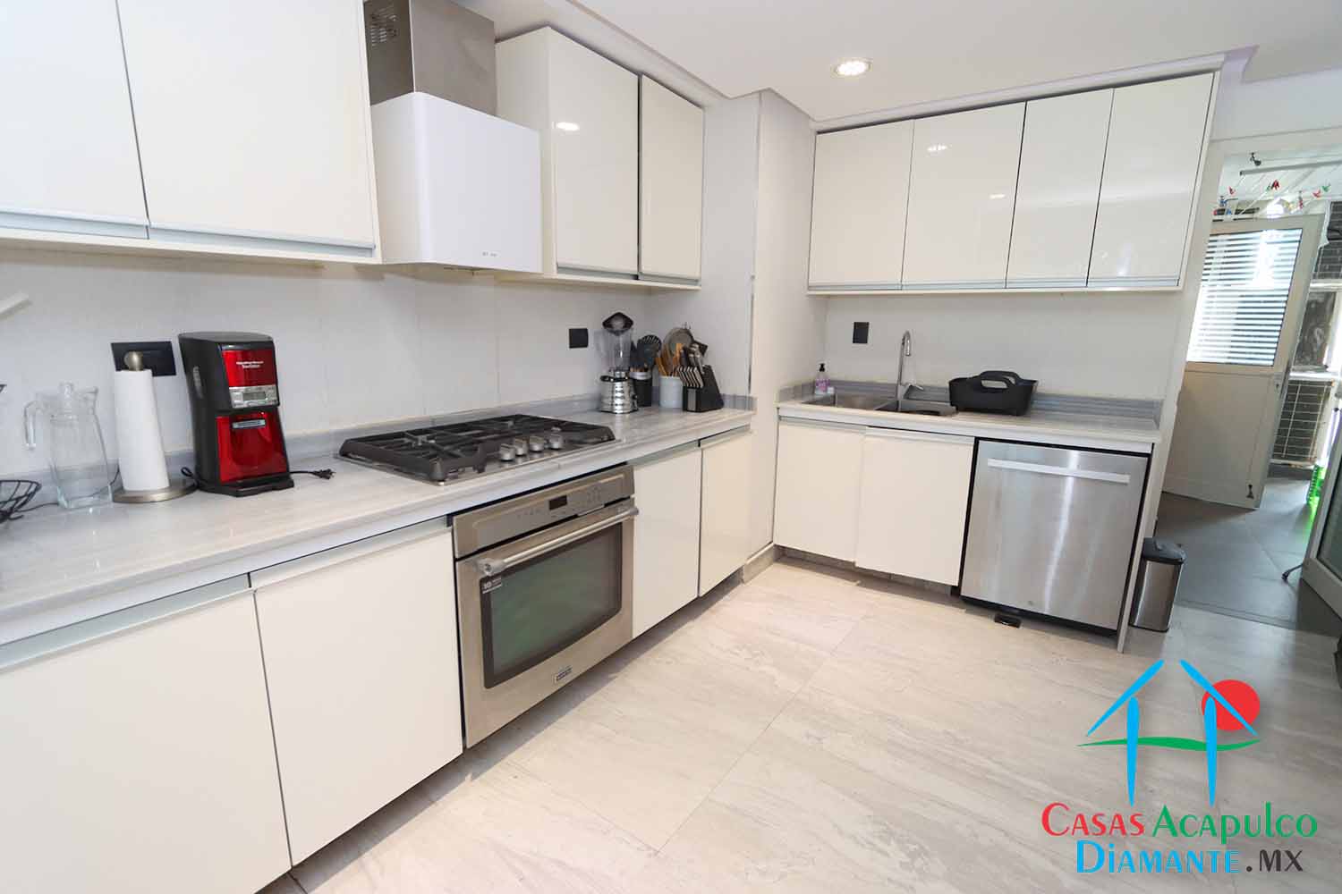 Maralago E 302 - Cocina 6