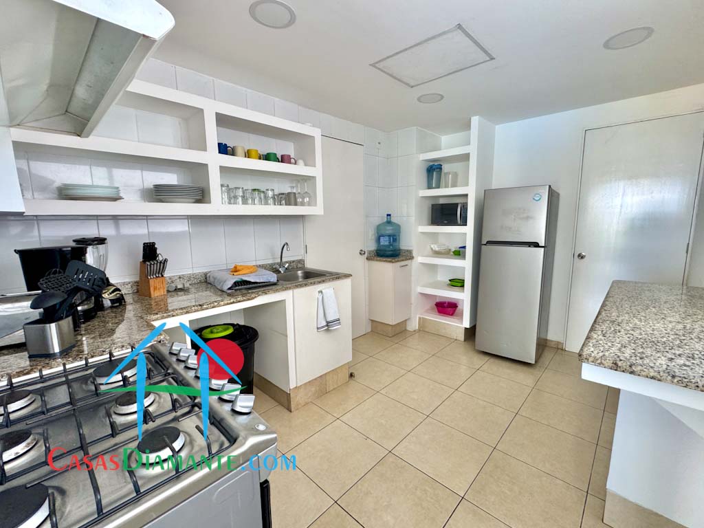 Acqualina Skylife Norte 302 - Cocina 1