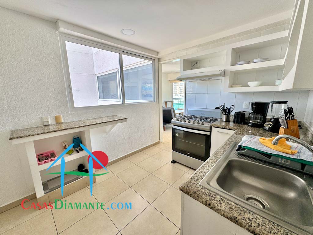 Acqualina Skylife Norte 302 - Cocina 3