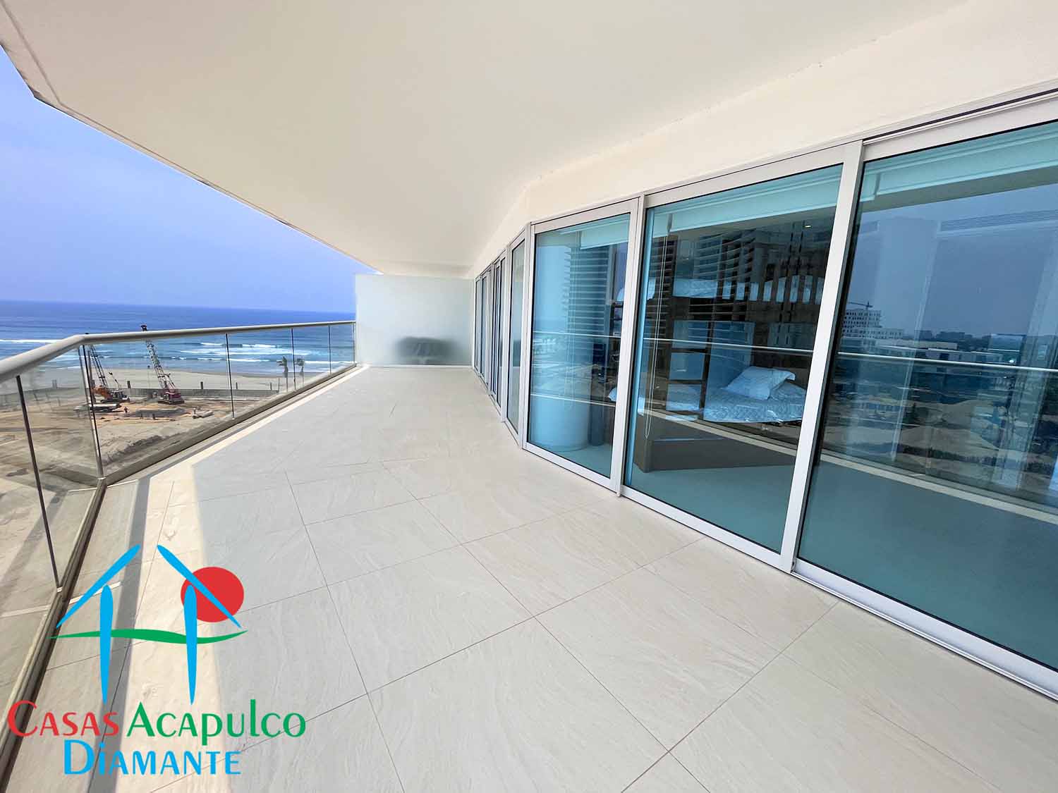 Velera E6 - Terraza 1