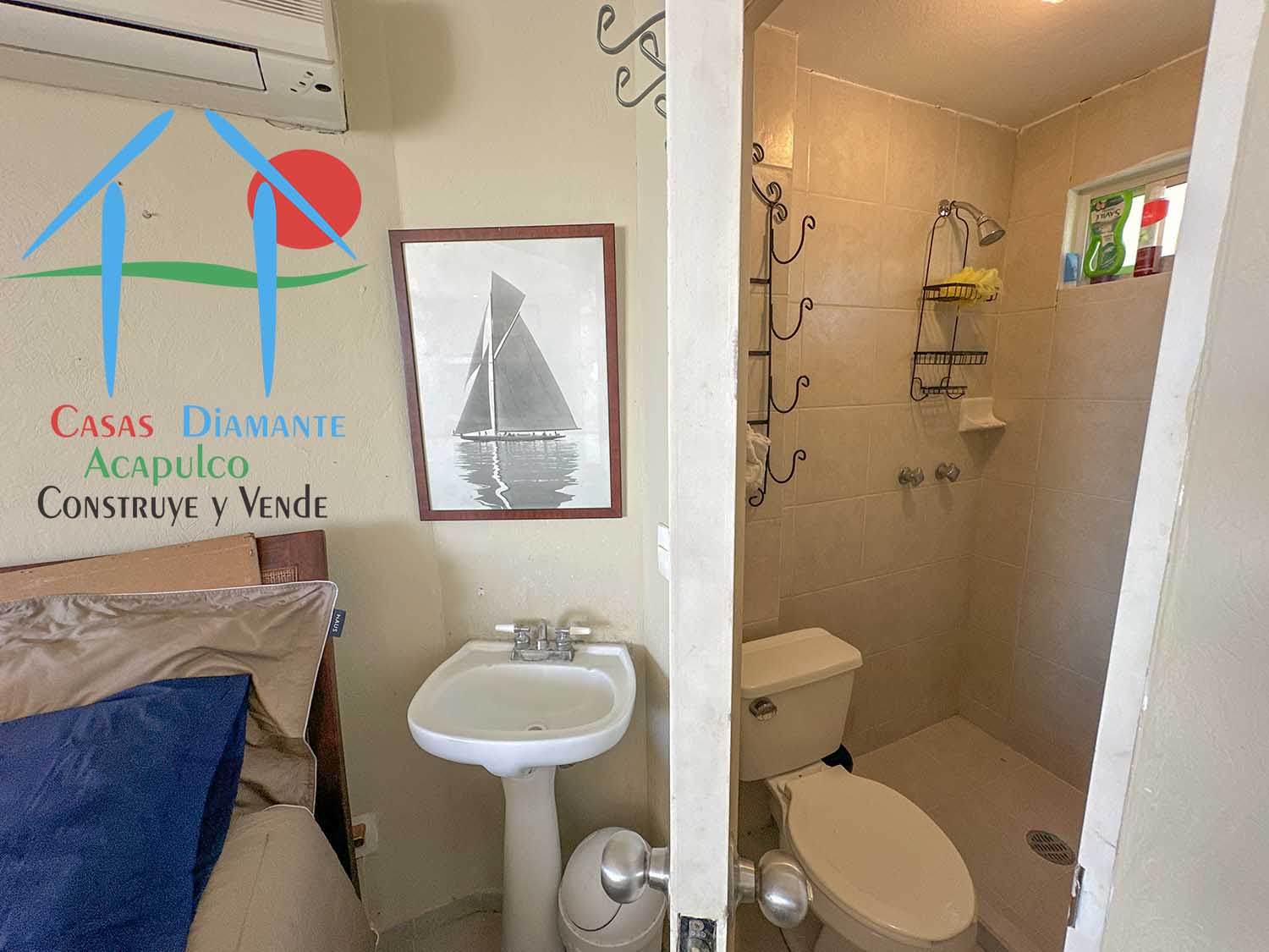 Laureles 1001 - Recámara 8